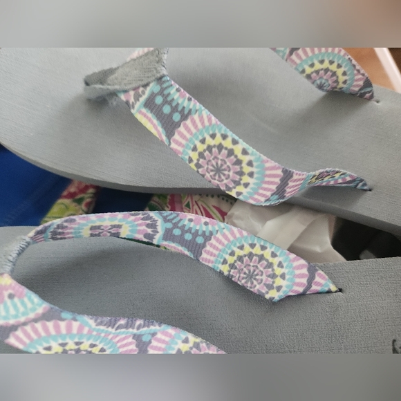 Vera bradley flip flops new - Picture 2 of 2
